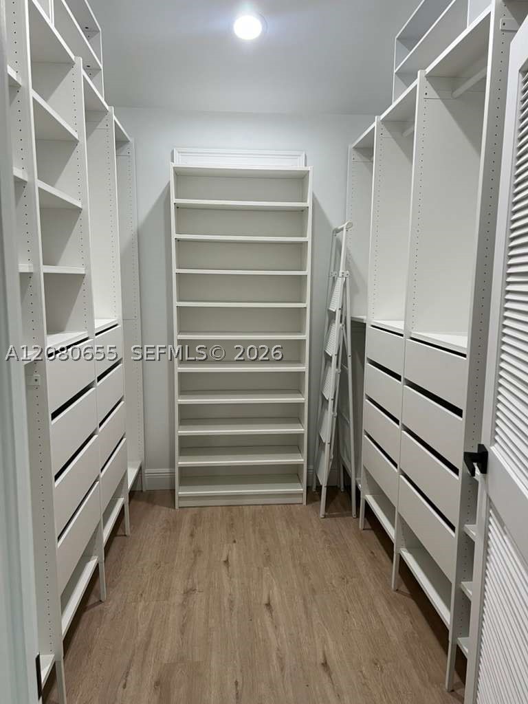 211 SW 29th Rd, Miami FL 33129