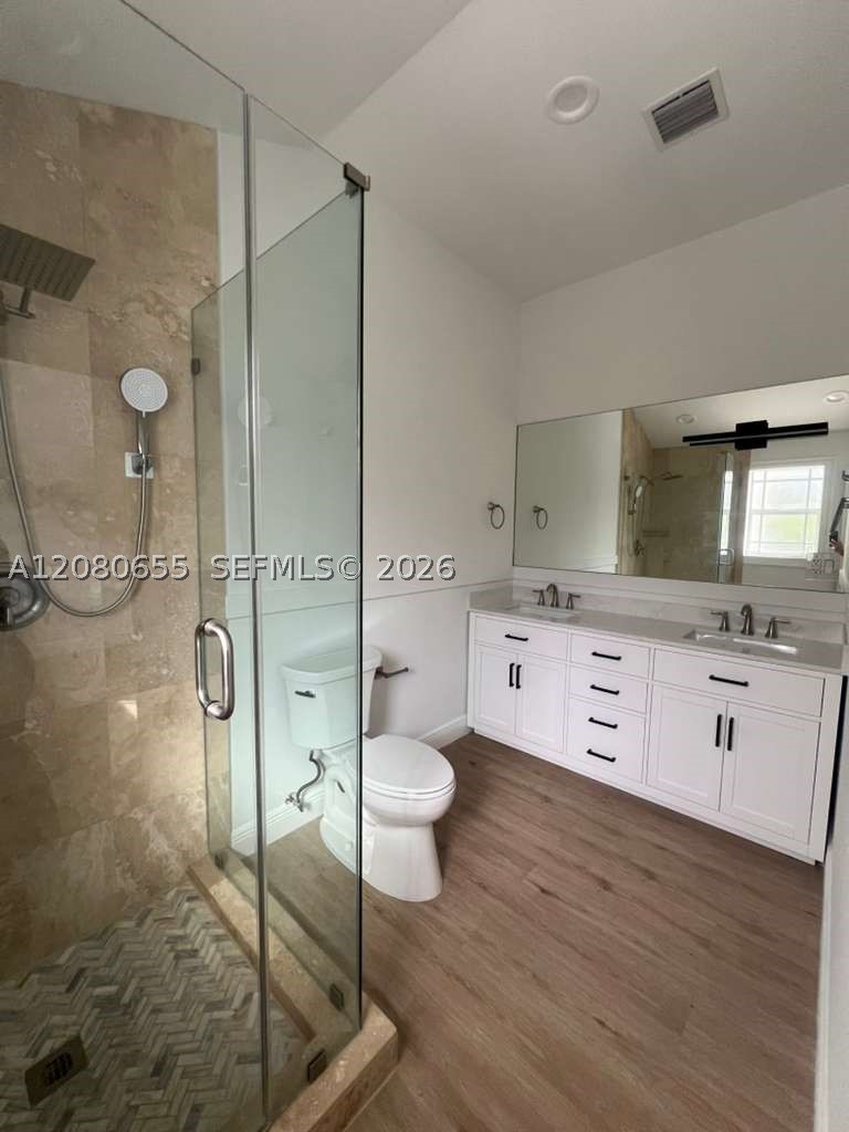 211 SW 29th Rd, Miami FL 33129