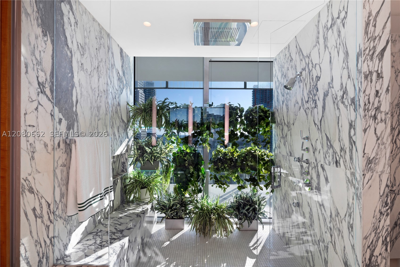 120 Ocean Dr #1400, Miami Beach FL 33139