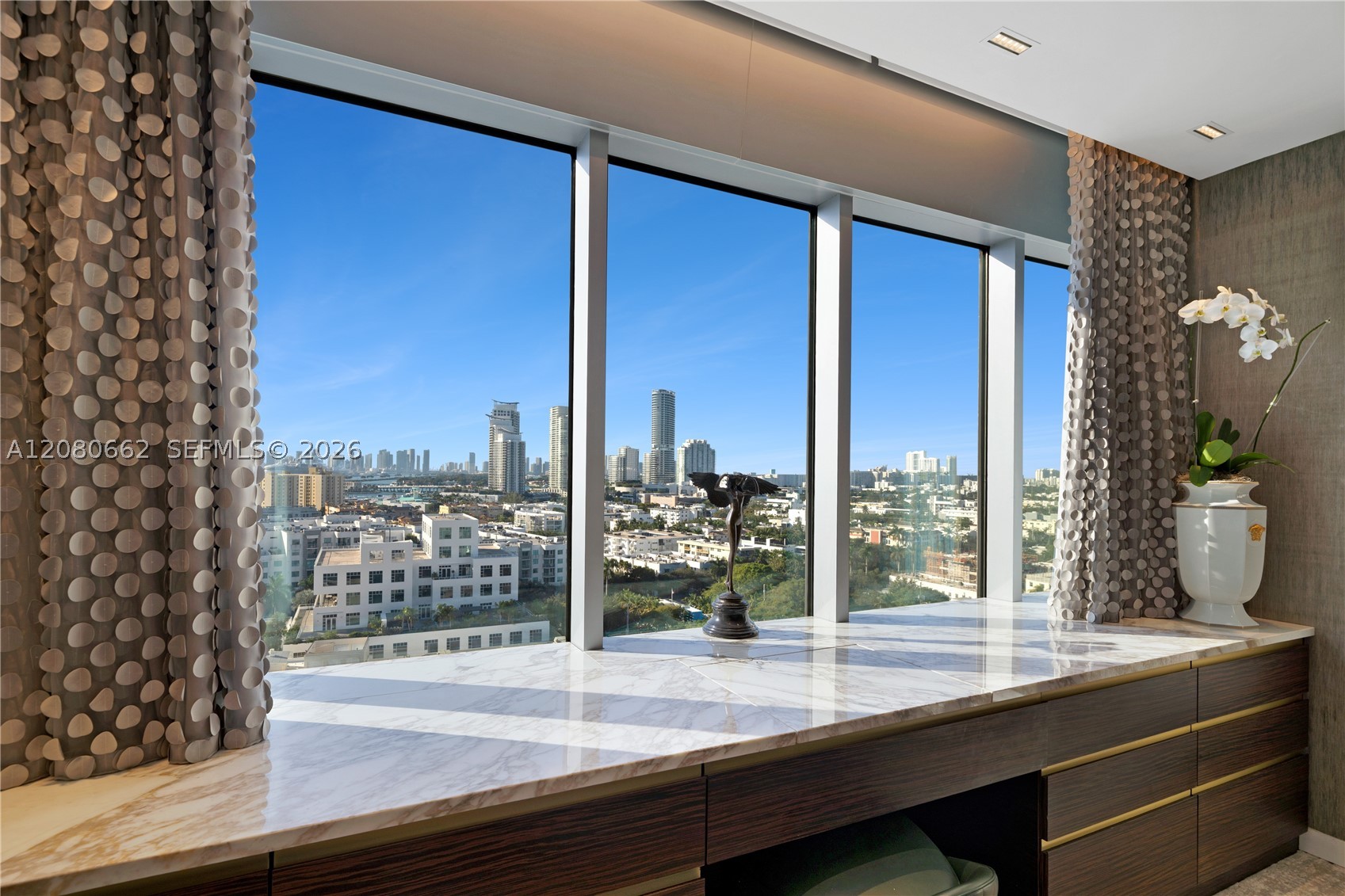 120 Ocean Dr #1400, Miami Beach FL 33139