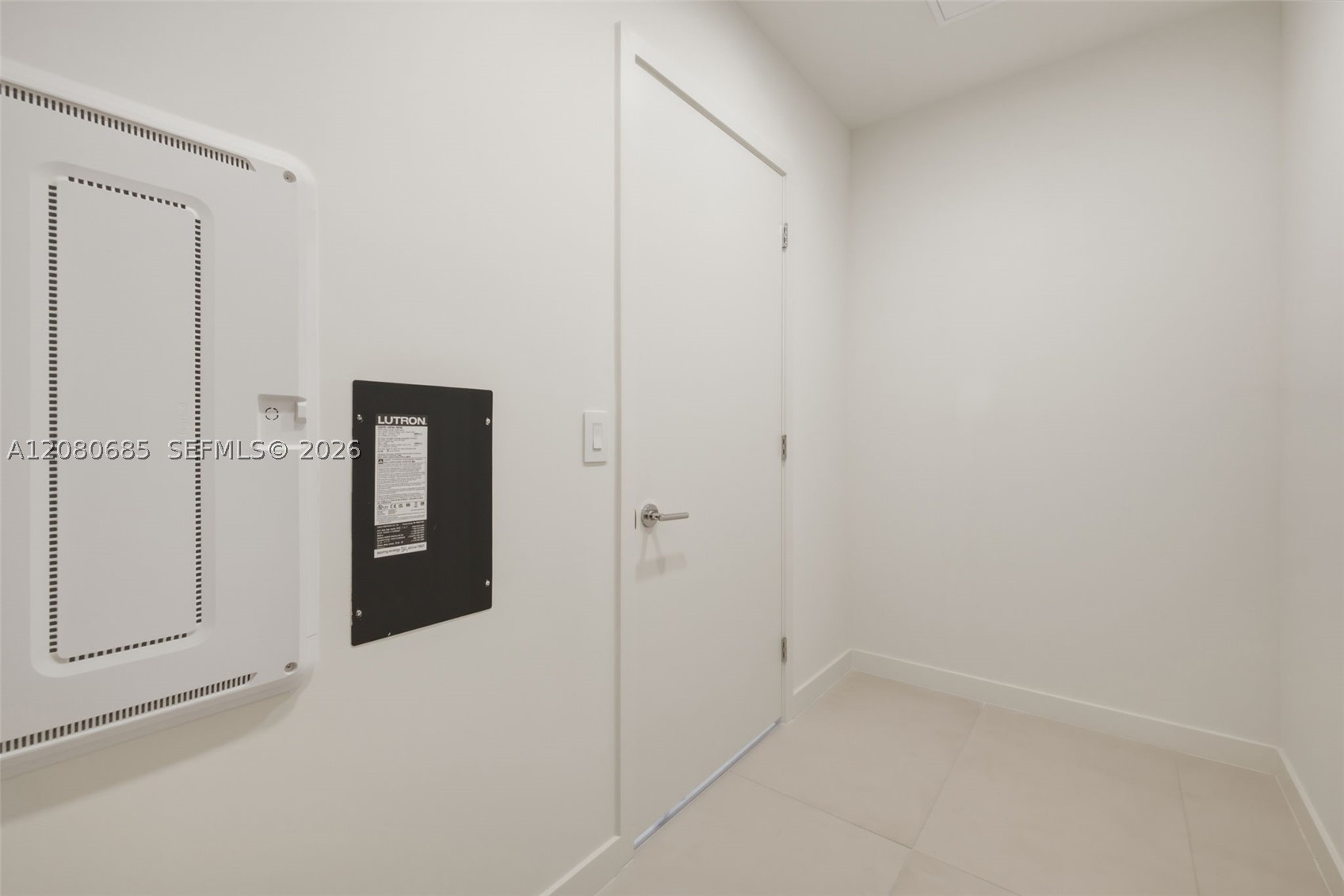1400 Biscayne Blvd #2304, Miami FL 33132