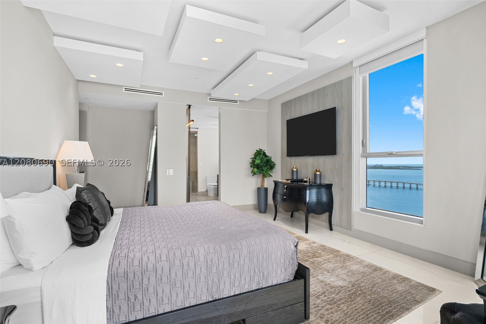 1300 Brickell Bay Dr #PH4400, Miami FL 33131