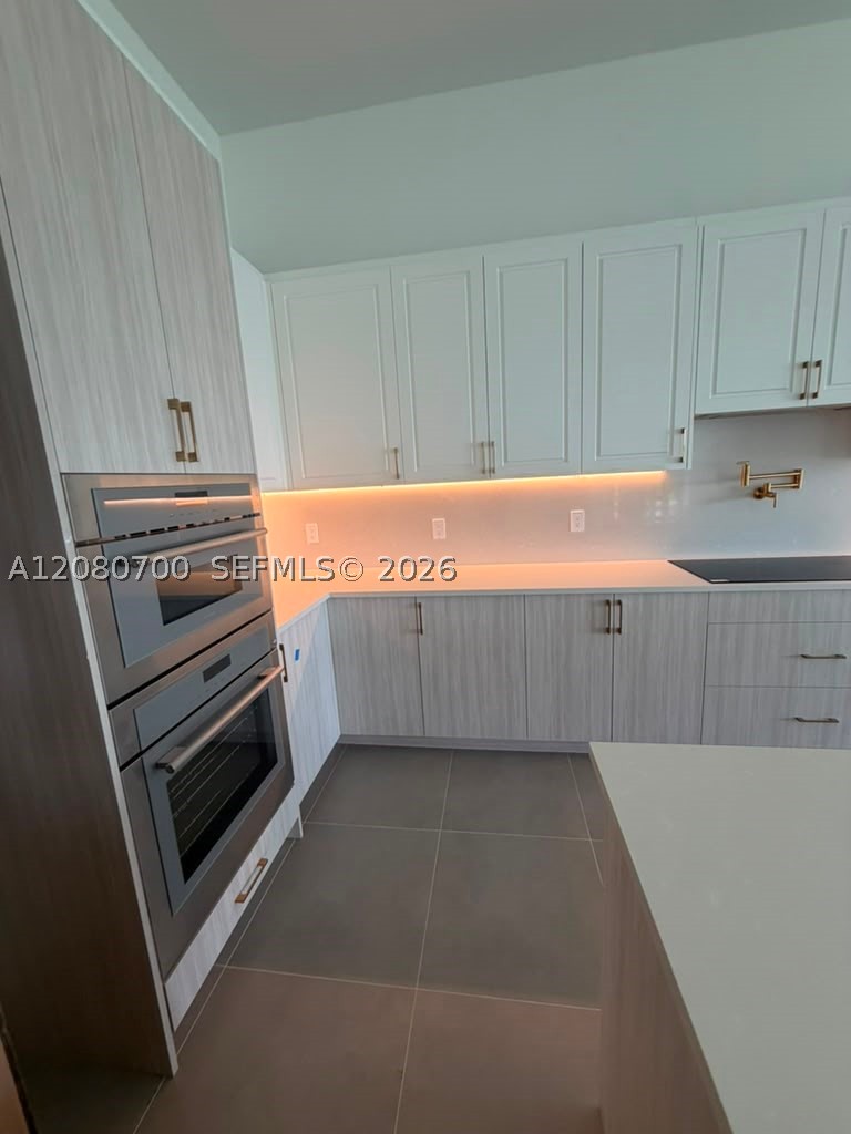 8540 NW 160th Terrace, Miami Lakes FL 33016