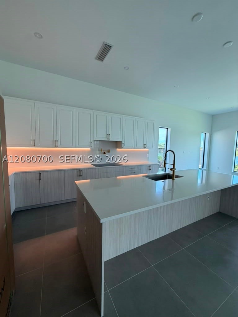 8540 NW 160th Terrace, Miami Lakes FL 33016