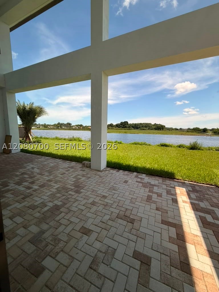 8540 NW 160th Terrace, Miami Lakes FL 33016