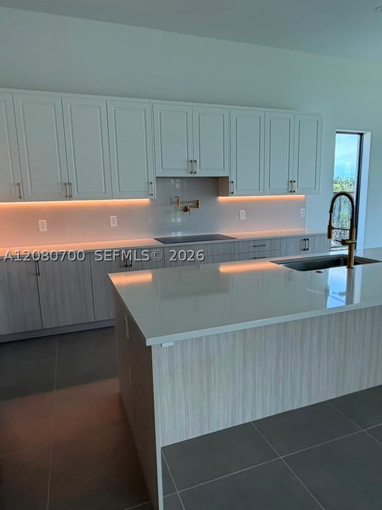 8540 NW 160th Terrace, Miami Lakes FL 33016