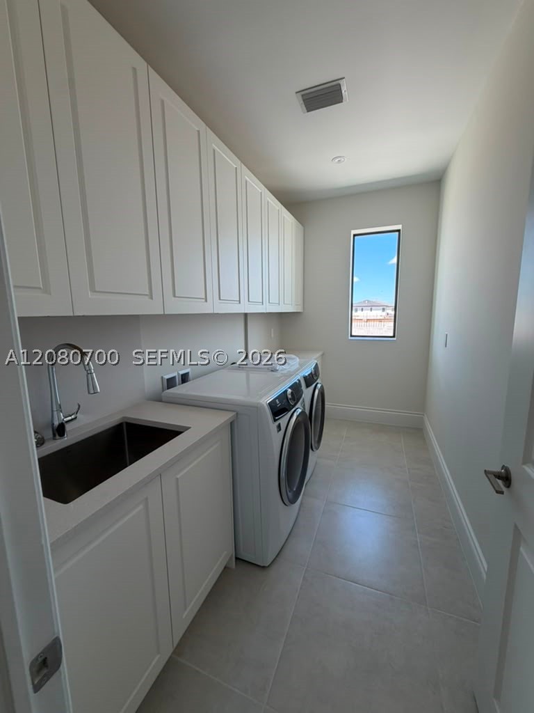 8540 NW 160th Terrace, Miami Lakes FL 33016
