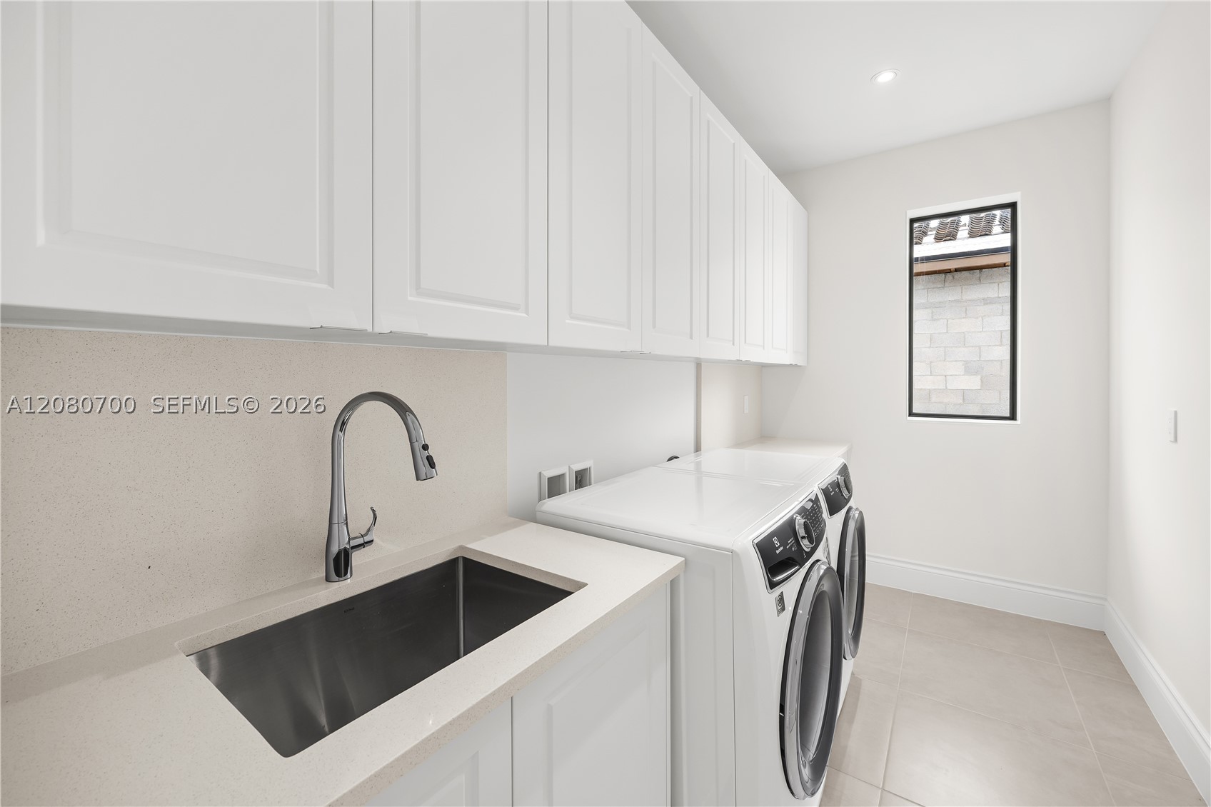 8540 NW 160th Terrace, Miami Lakes FL 33016