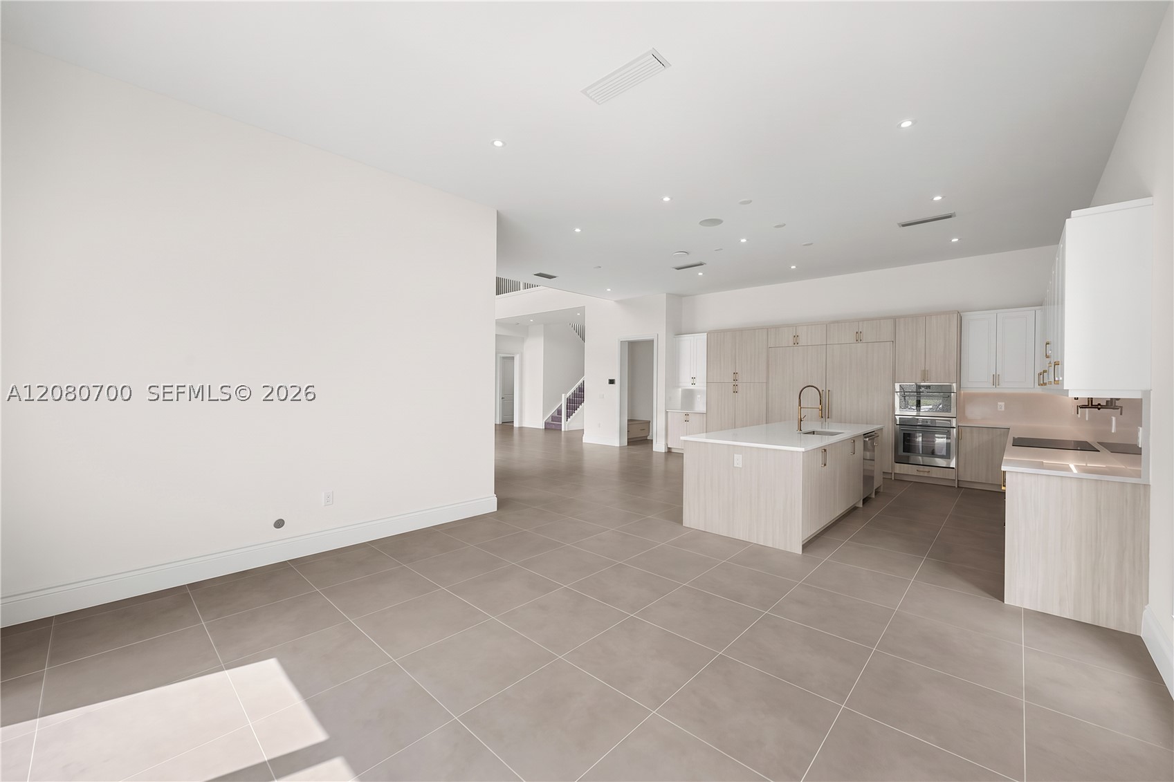 8540 NW 160th Terrace, Miami Lakes FL 33016