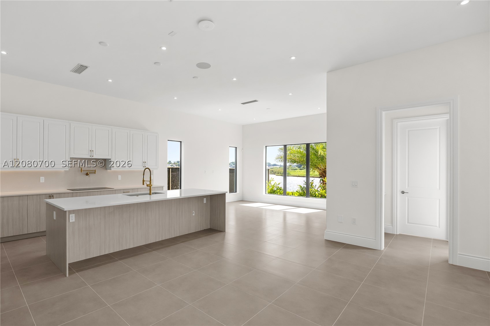 8540 NW 160th Terrace, Miami Lakes FL 33016