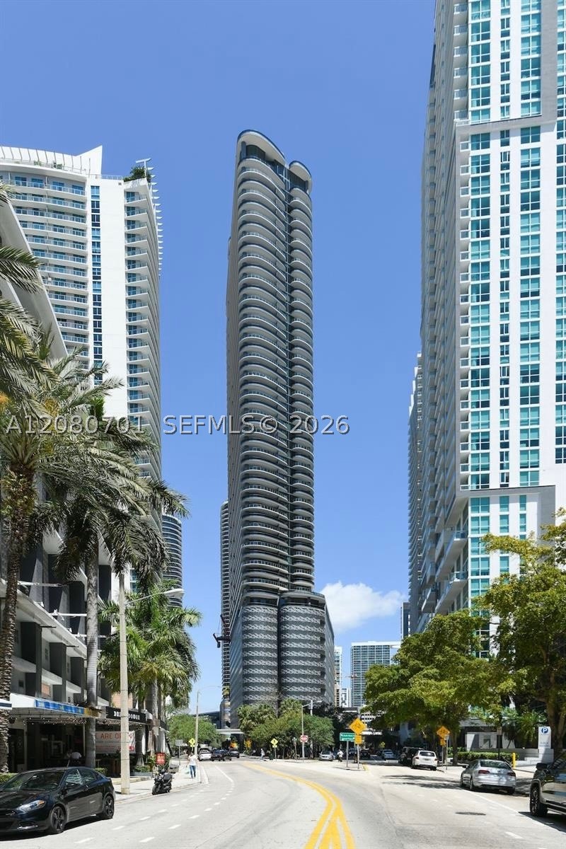 Miami FL 33131 - A12080701