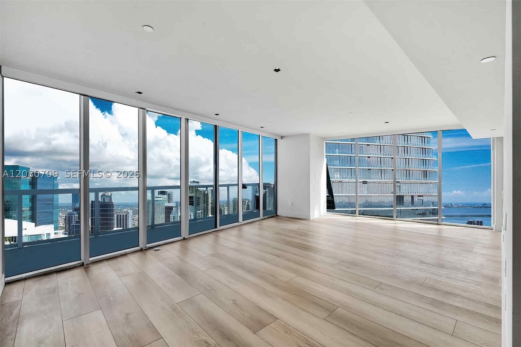 465 Brickell Ave #PH5701, Miami FL 33131