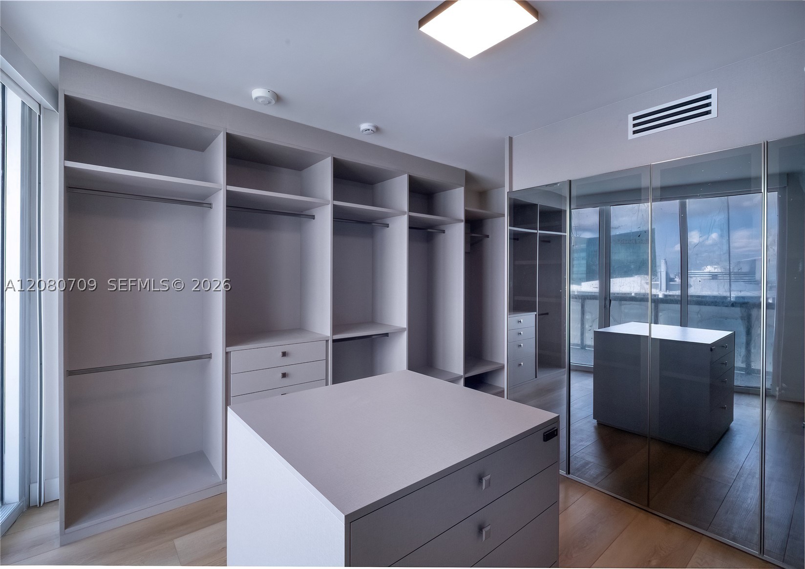 465 Brickell Ave #PH5701, Miami FL 33131
