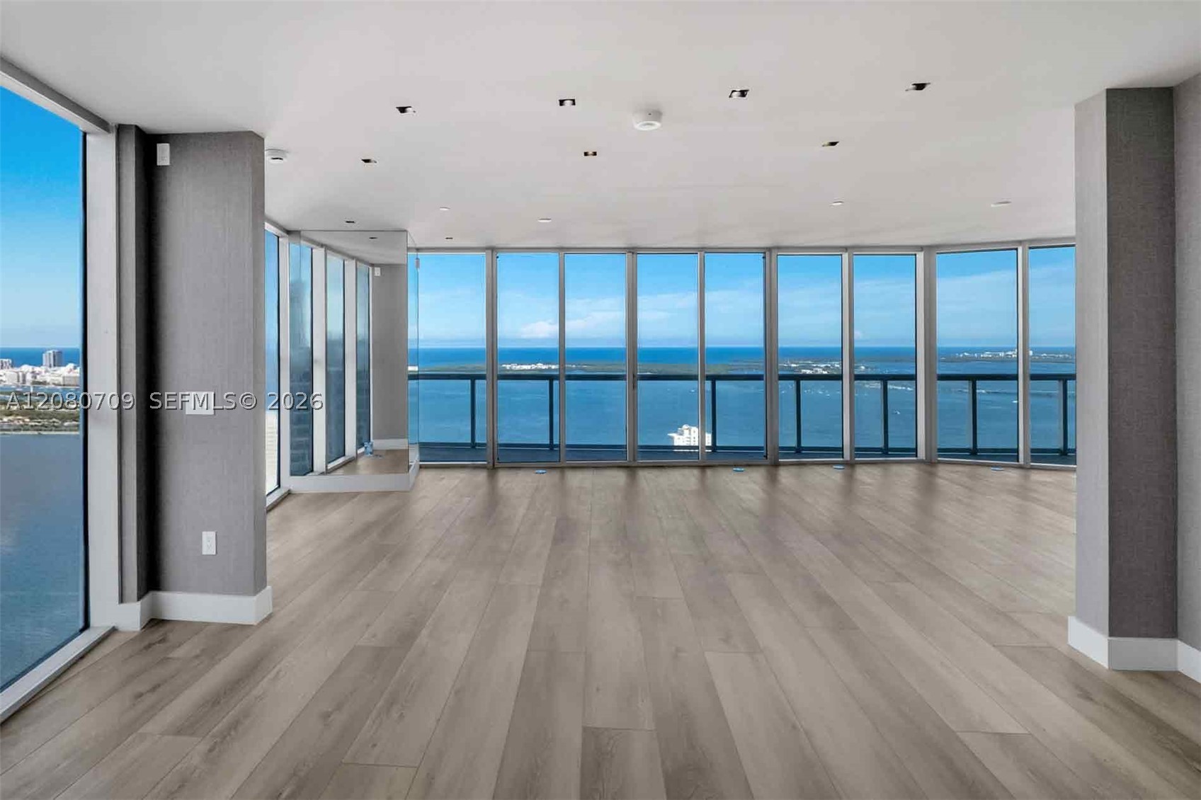 465 Brickell Ave #PH5701, Miami FL 33131