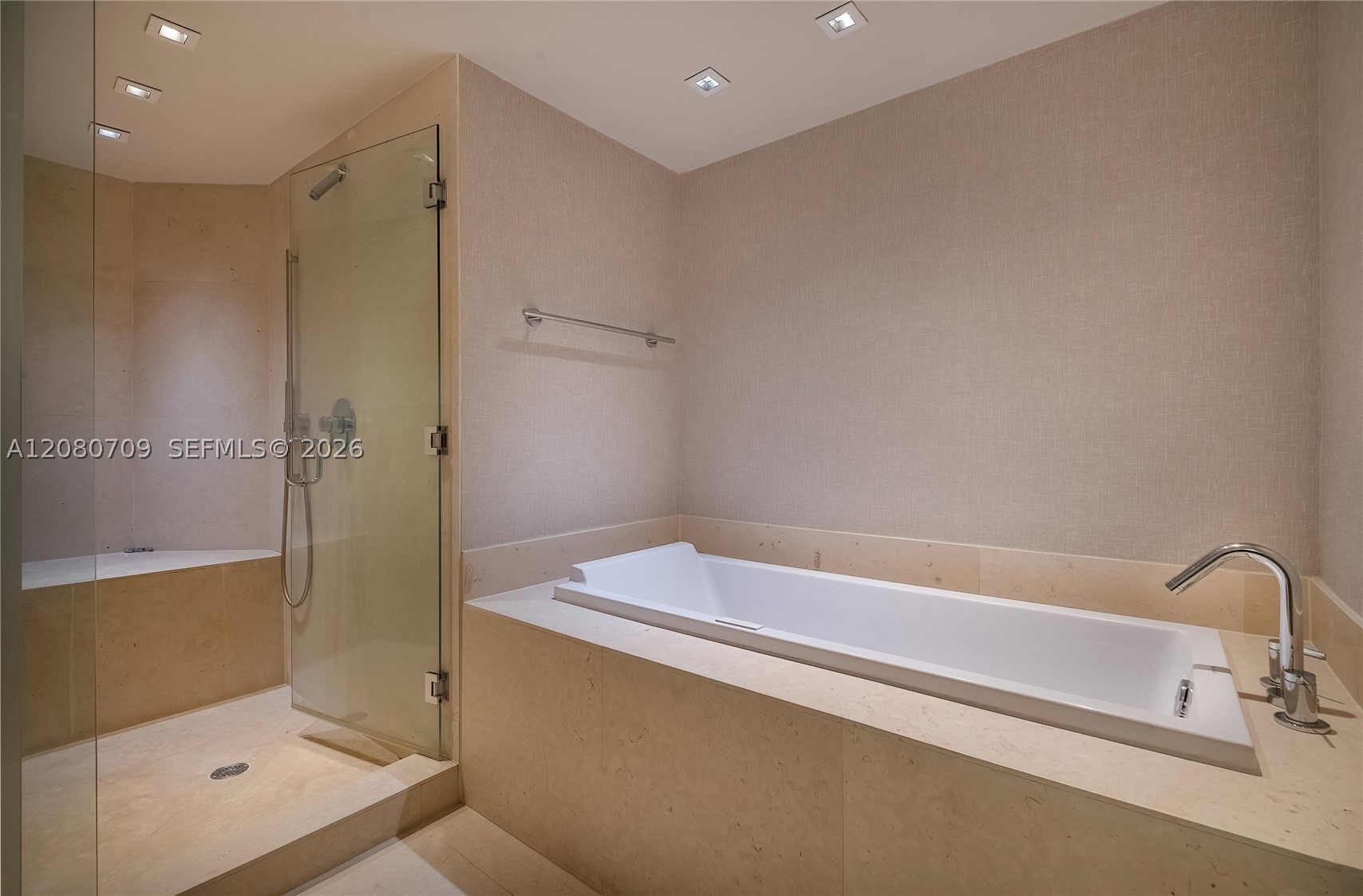 465 Brickell Ave #PH5701, Miami FL 33131