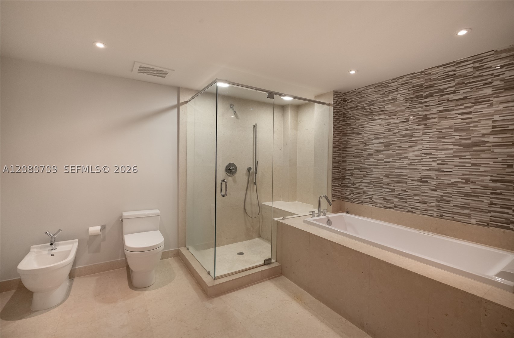465 Brickell Ave #PH5701, Miami FL 33131