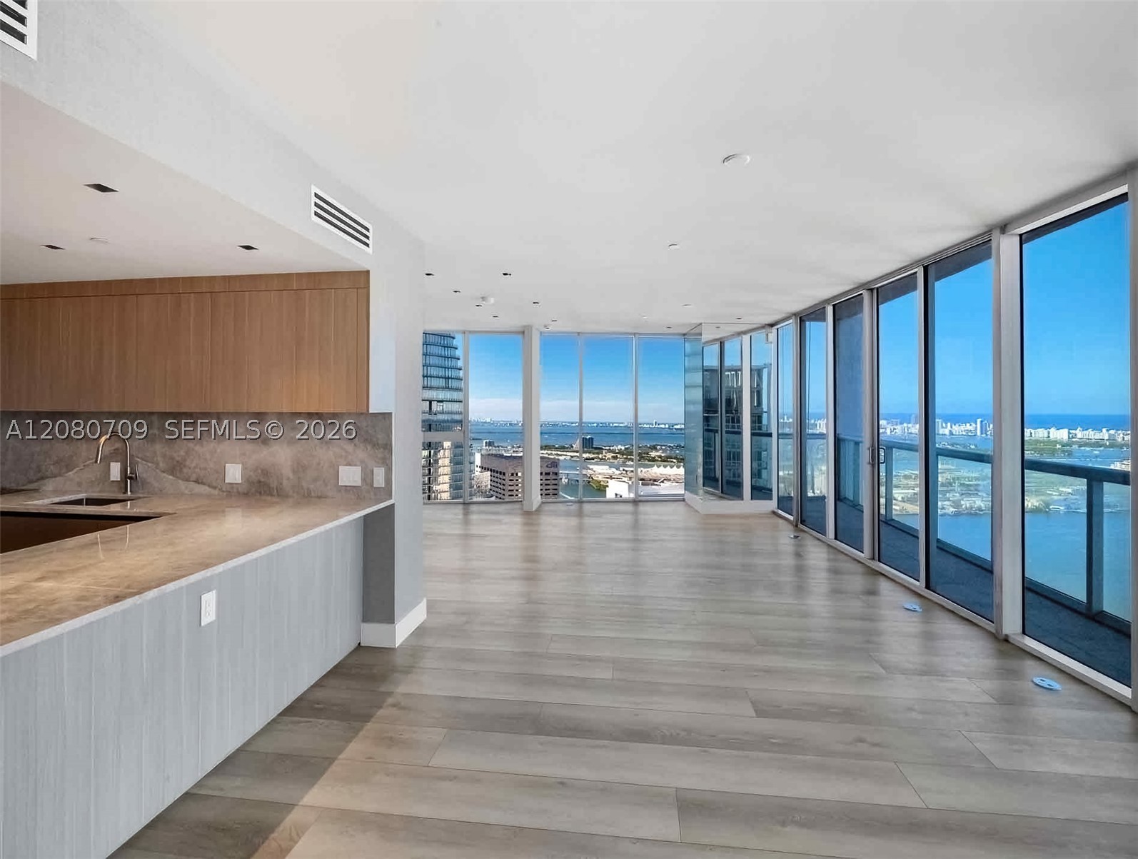 465 Brickell Ave #PH5701, Miami FL 33131