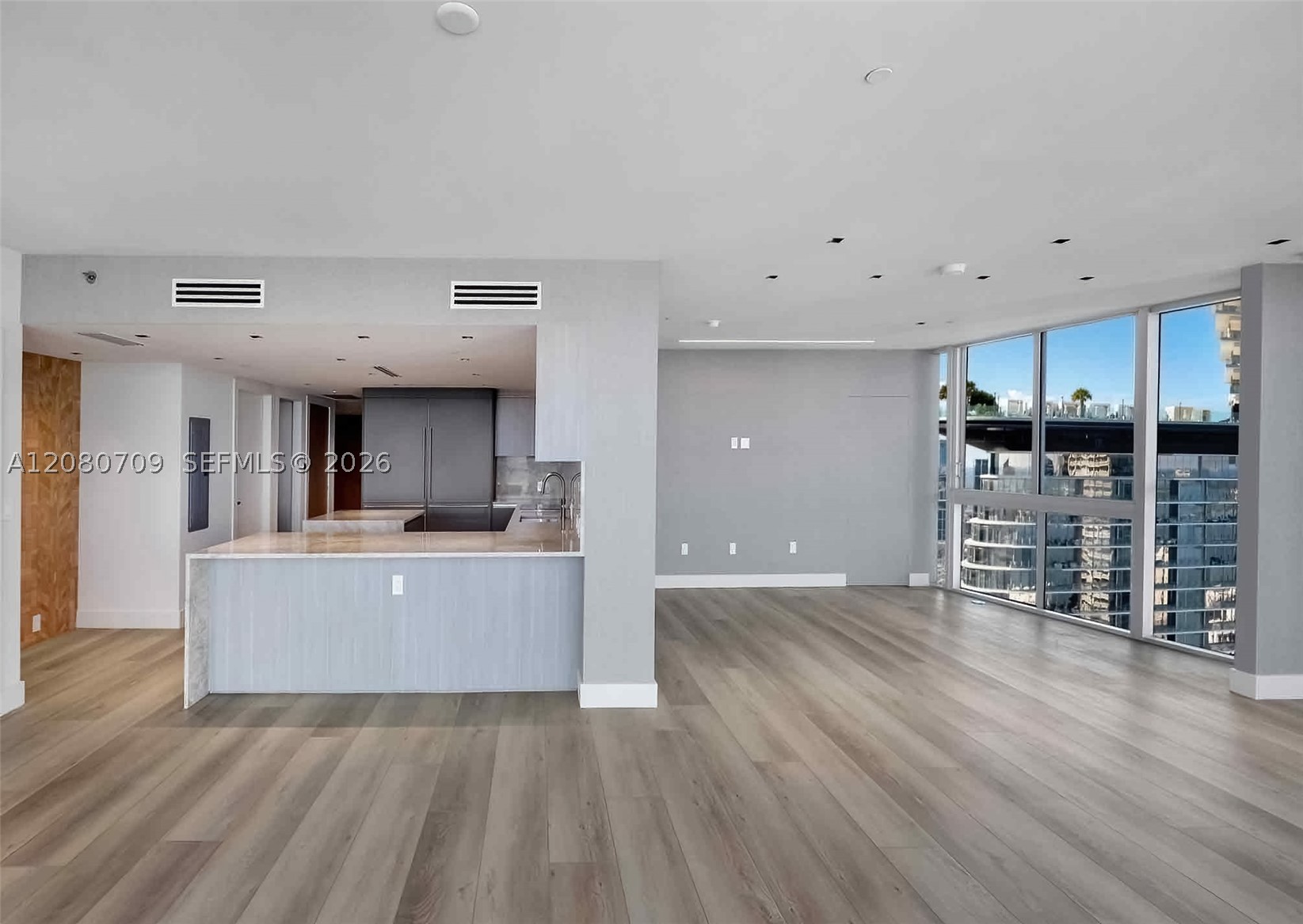 465 Brickell Ave #PH5701, Miami FL 33131