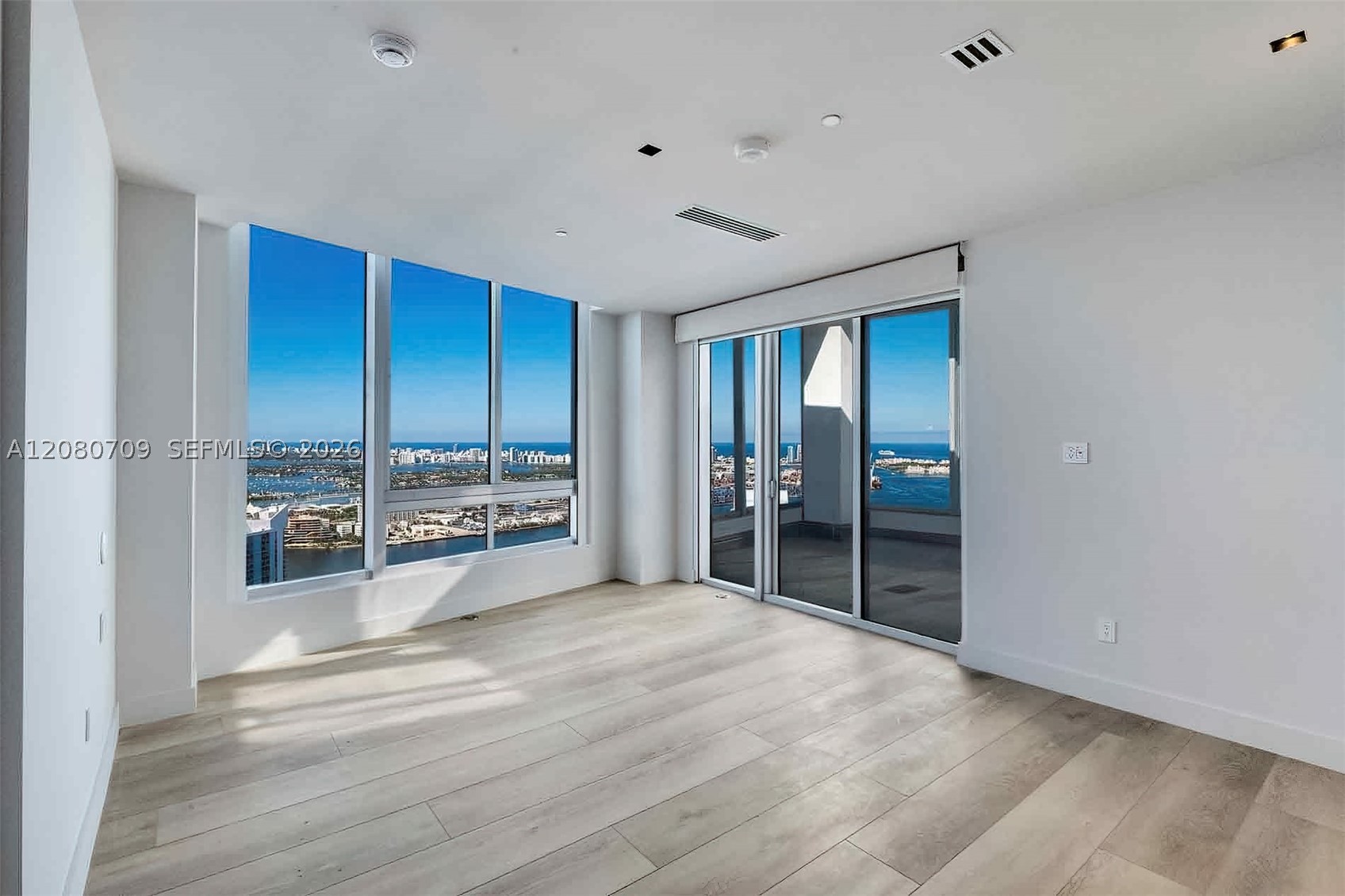 465 Brickell Ave #PH5701, Miami FL 33131