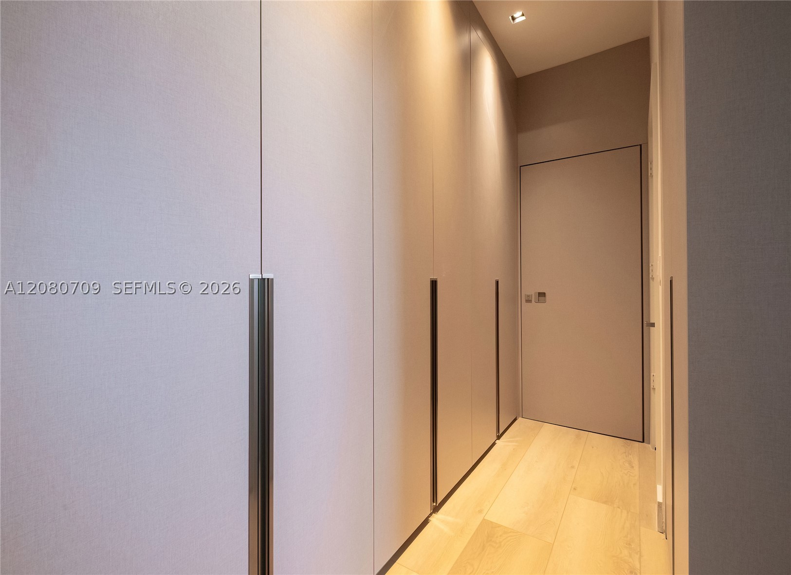 465 Brickell Ave #PH5701, Miami FL 33131