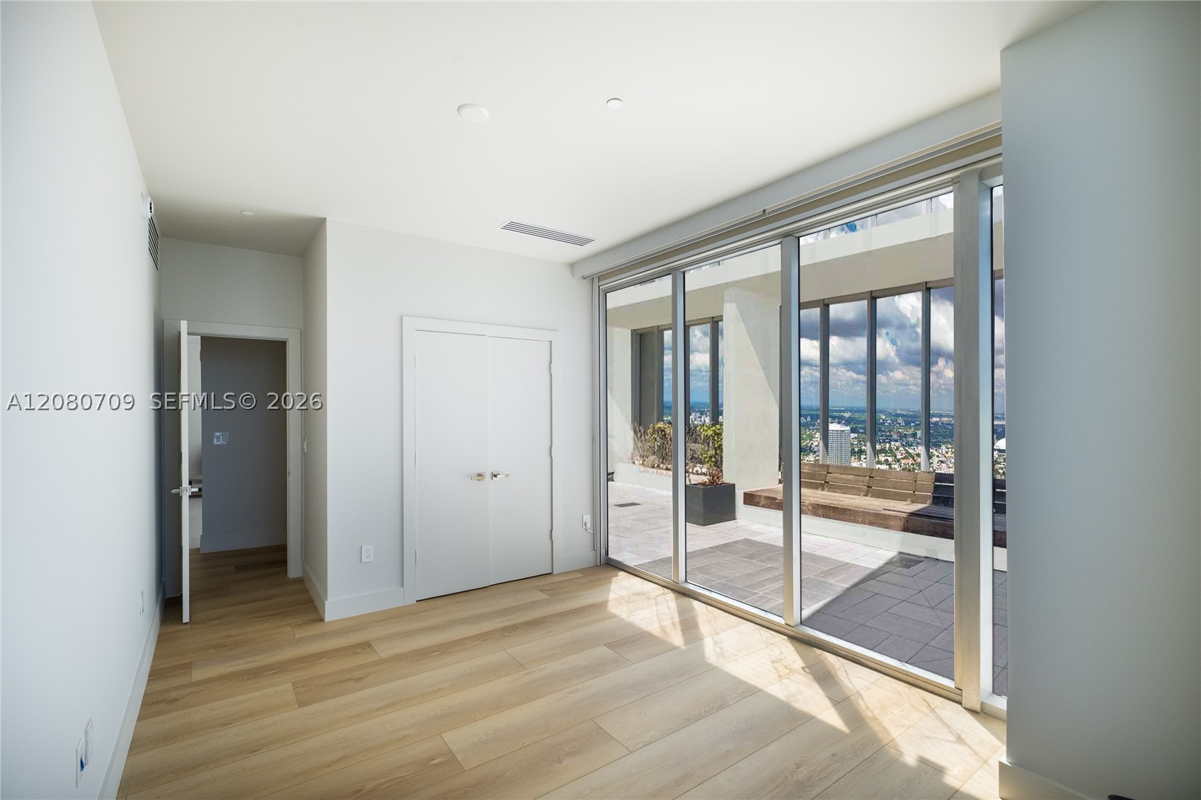 465 Brickell Ave #PH5701, Miami FL 33131