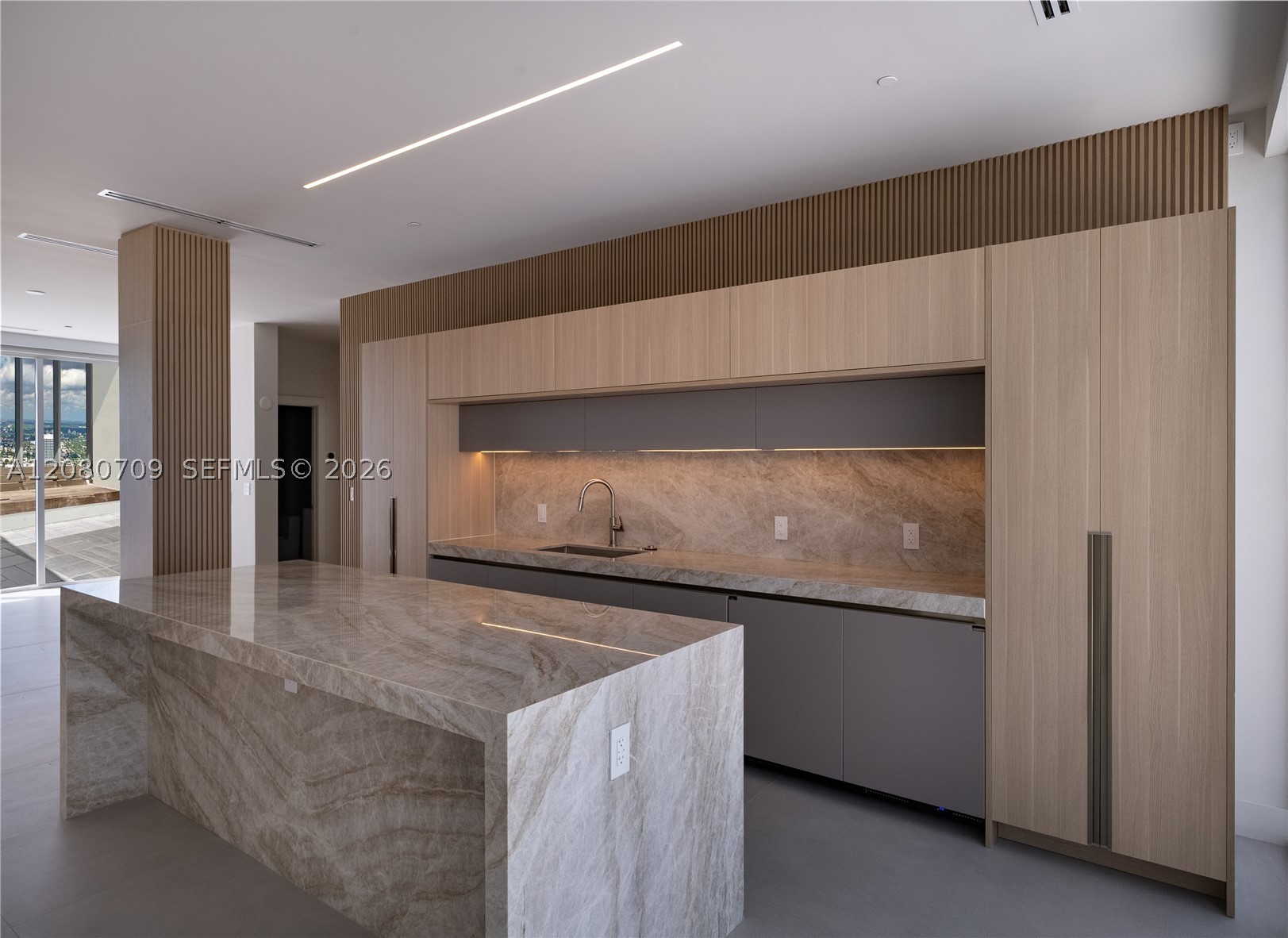 465 Brickell Ave #PH5701, Miami FL 33131