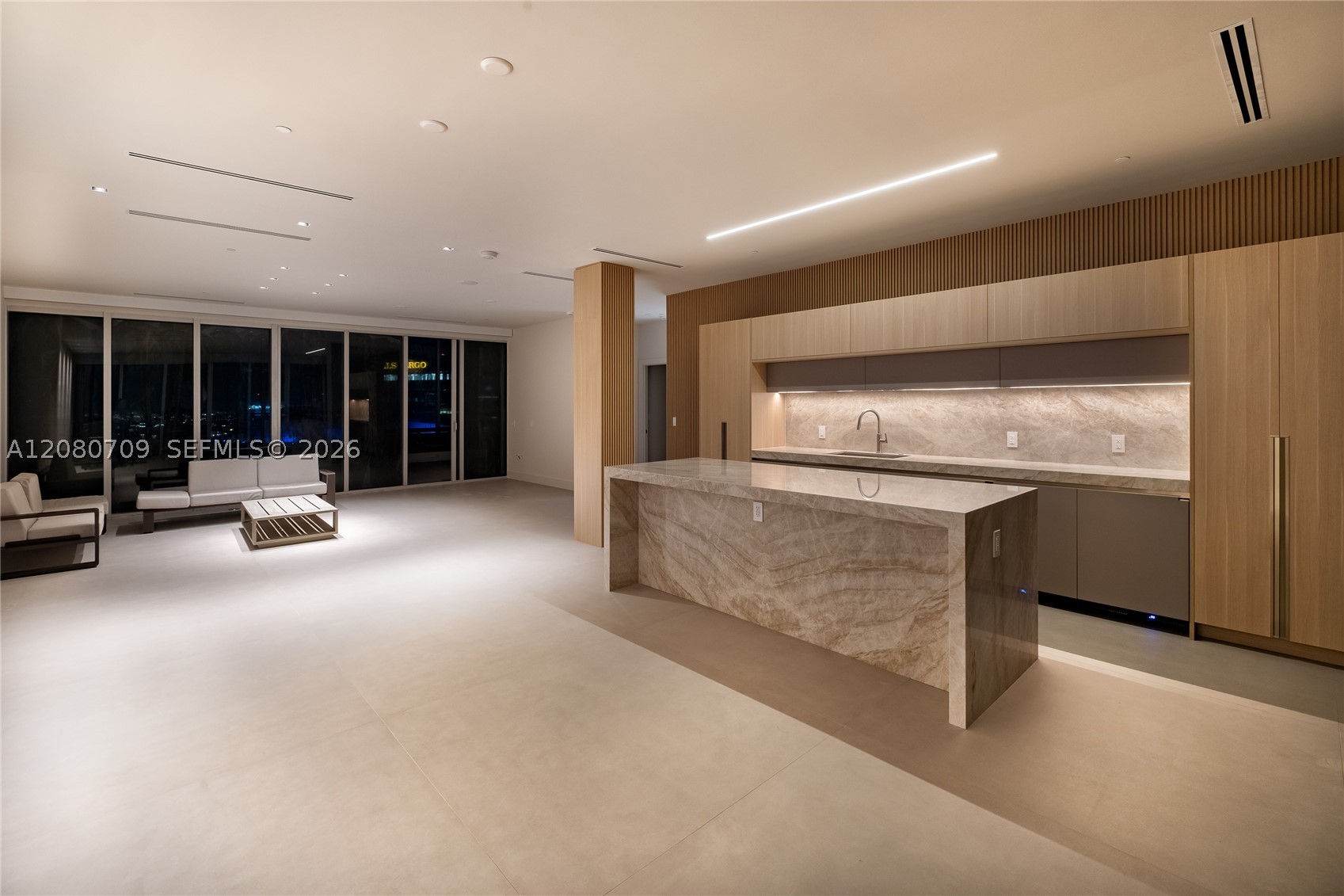 465 Brickell Ave #PH5701, Miami FL 33131