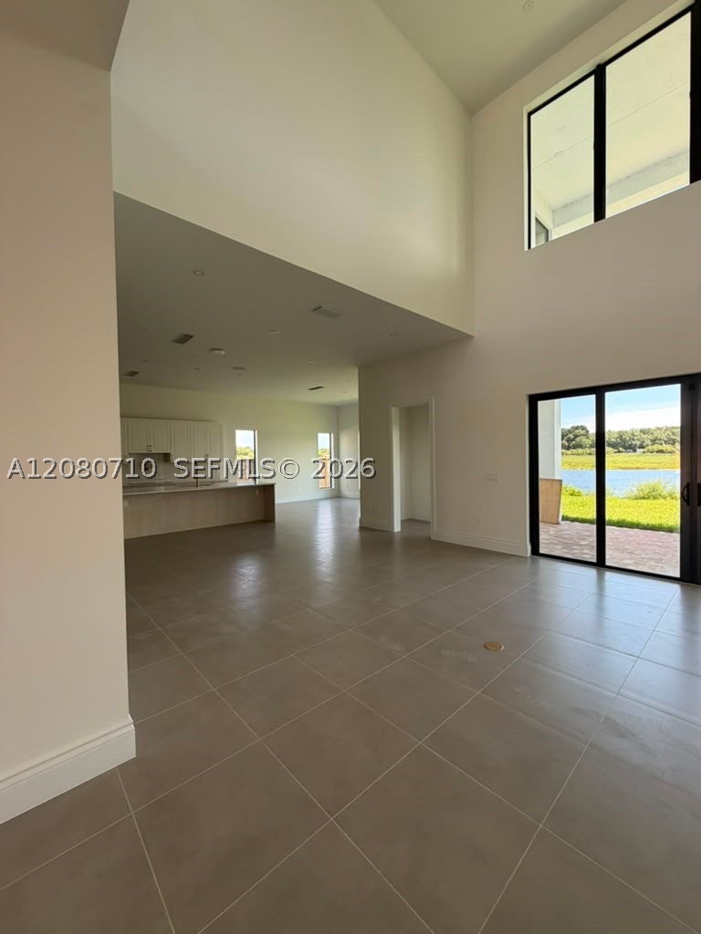8540 NW 160th Terrace #1, Miami Lakes FL 33016