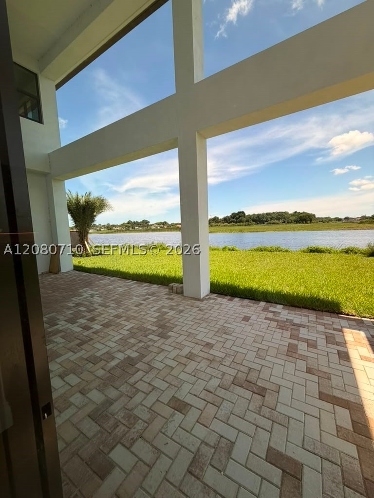 8540 NW 160th Terrace #1, Miami Lakes FL 33016
