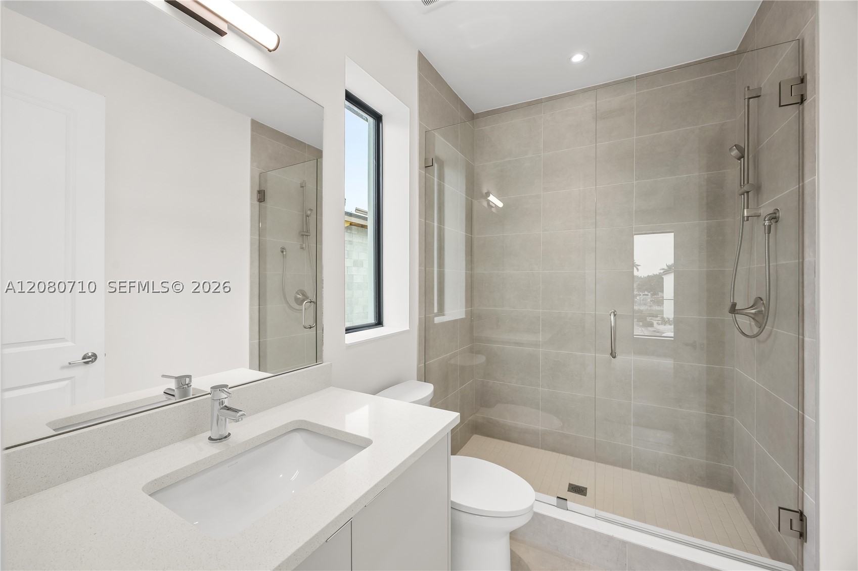 8540 NW 160th Terrace #1, Miami Lakes FL 33016
