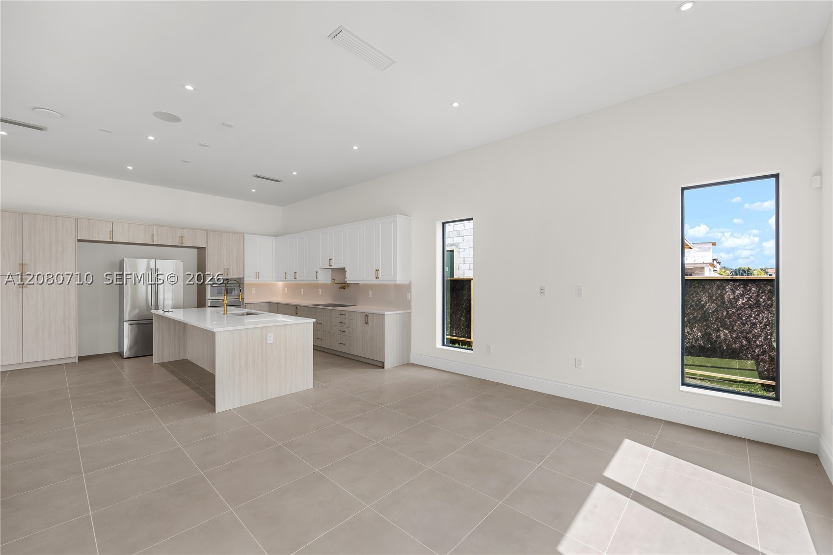 8540 NW 160th Terrace #1, Miami Lakes FL 33016