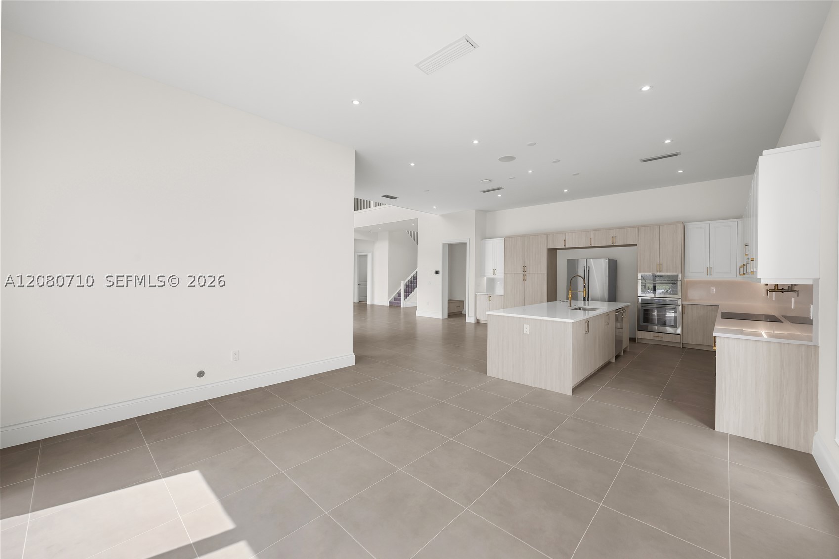 8540 NW 160th Terrace #1, Miami Lakes FL 33016