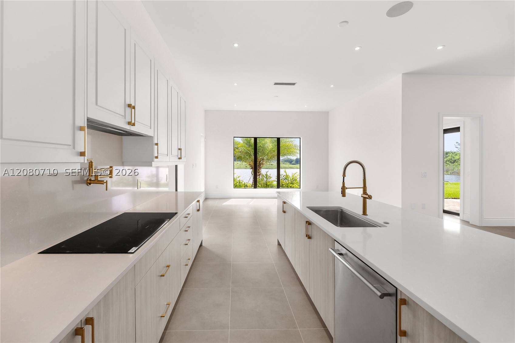 8540 NW 160th Terrace #1, Miami Lakes FL 33016