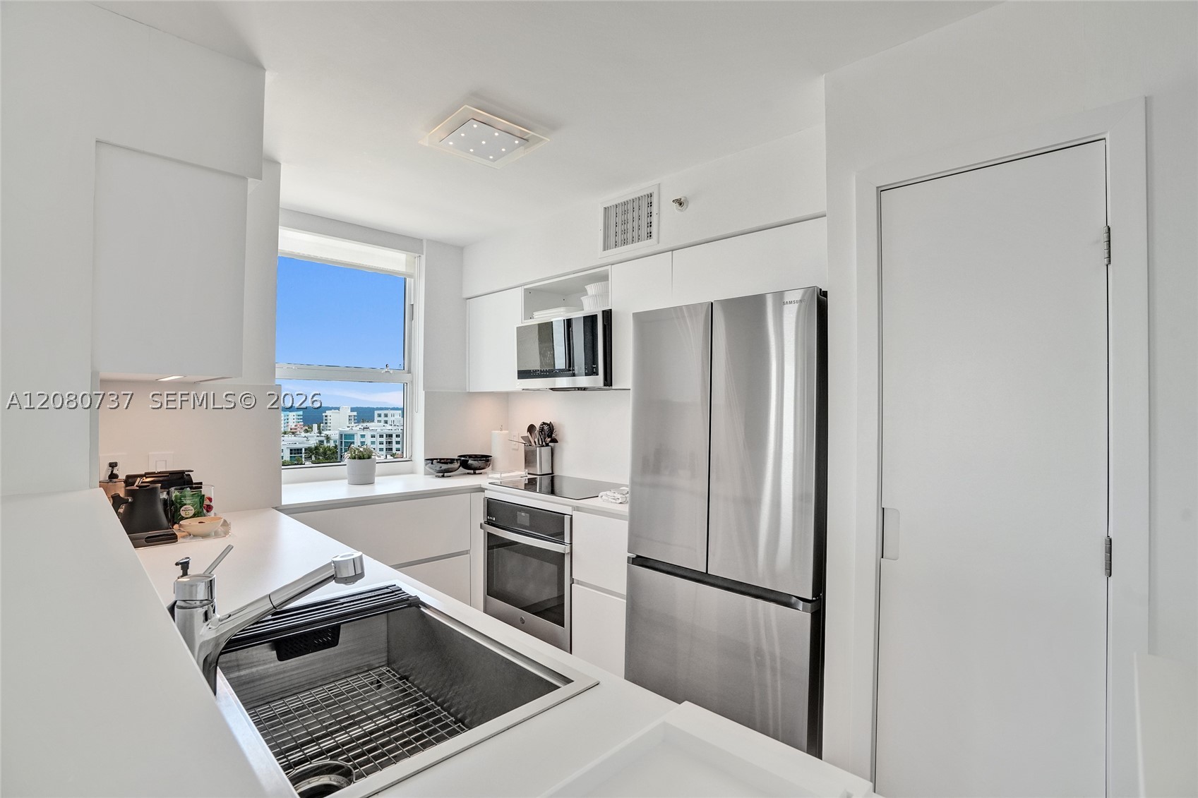 90 Alton Rd #1411, Miami Beach FL 33139
