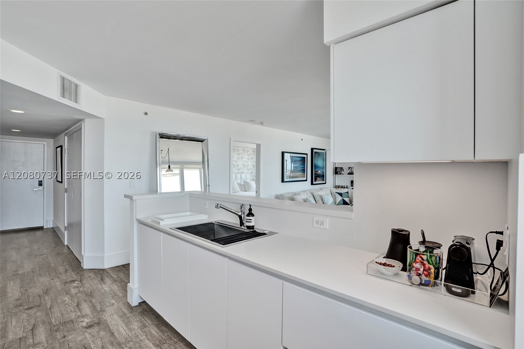 90 Alton Rd #1411, Miami Beach FL 33139