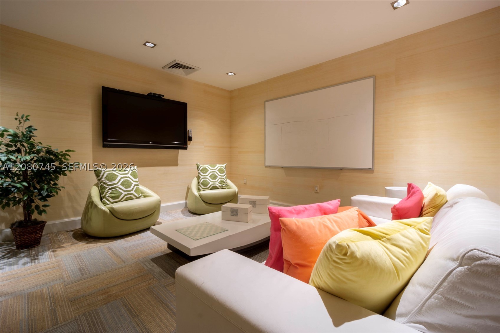 951 Brickell Ave #2407, Miami FL 33131