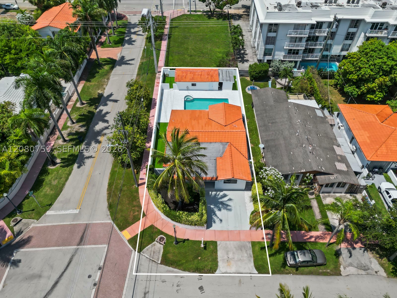 1221 Biarritz Dr, Miami Beach FL 33141