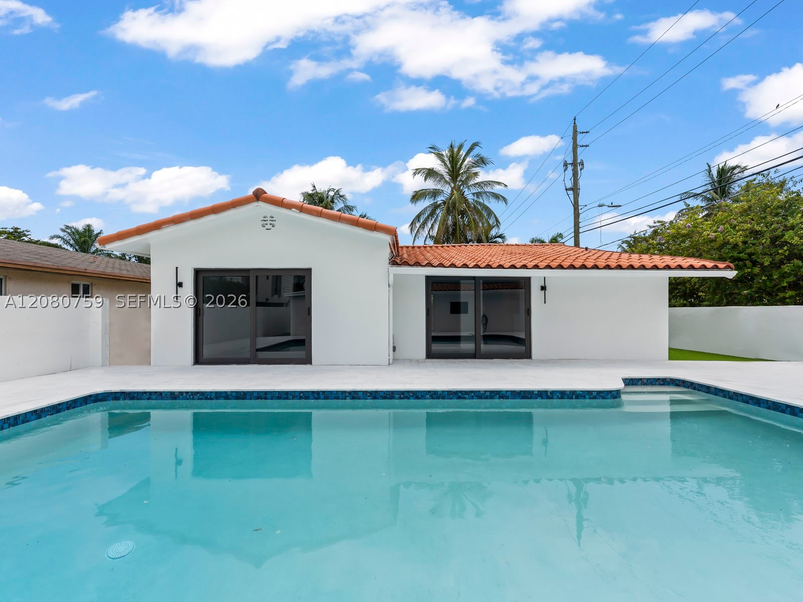 1221 Biarritz Dr, Miami Beach FL 33141