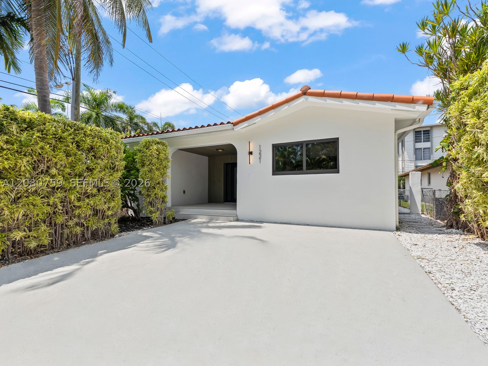 1221 Biarritz Dr, Miami Beach FL 33141