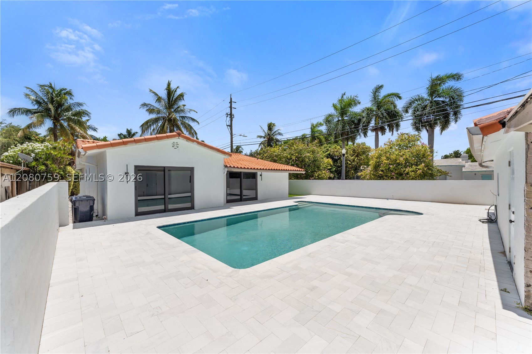 1221 Biarritz Dr, Miami Beach FL 33141