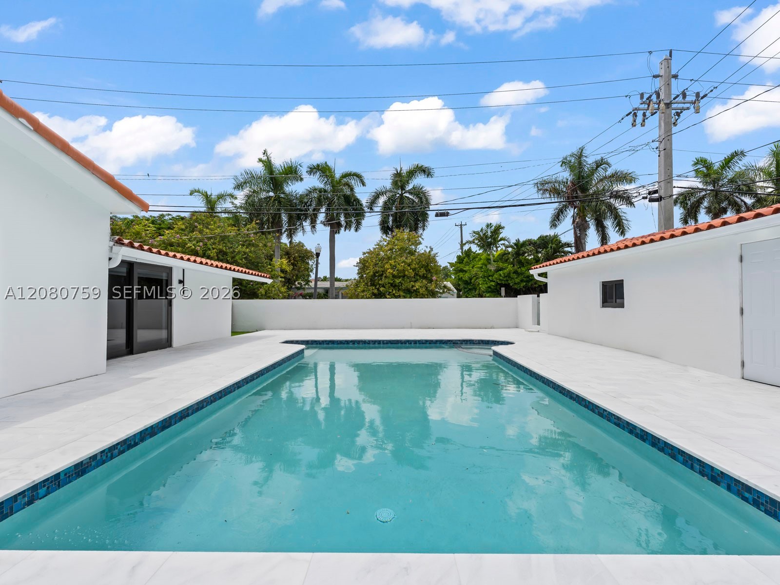 1221 Biarritz Dr, Miami Beach FL 33141