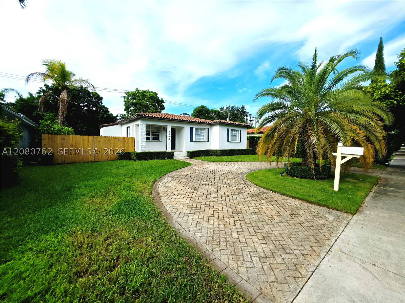 5751 SW 11th St, West Miami FL 33144