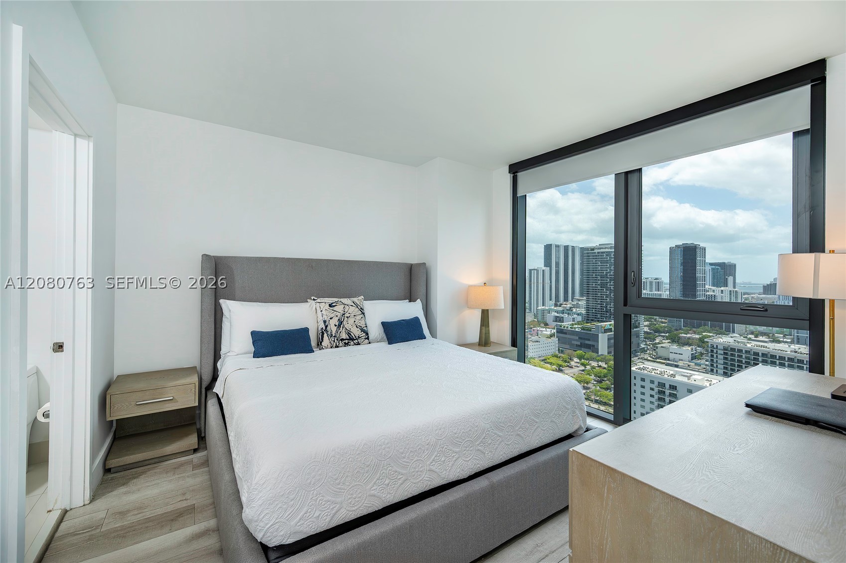 121 NE 34th St #3001, Miami FL 33137