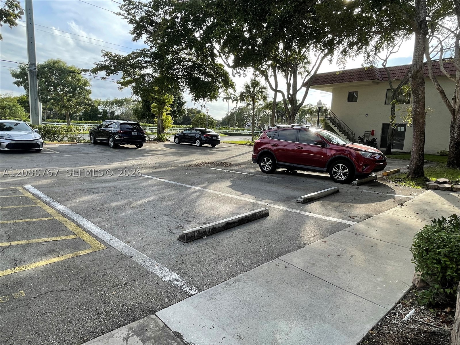 16240 Laurel Dr #101, Weston FL 33326