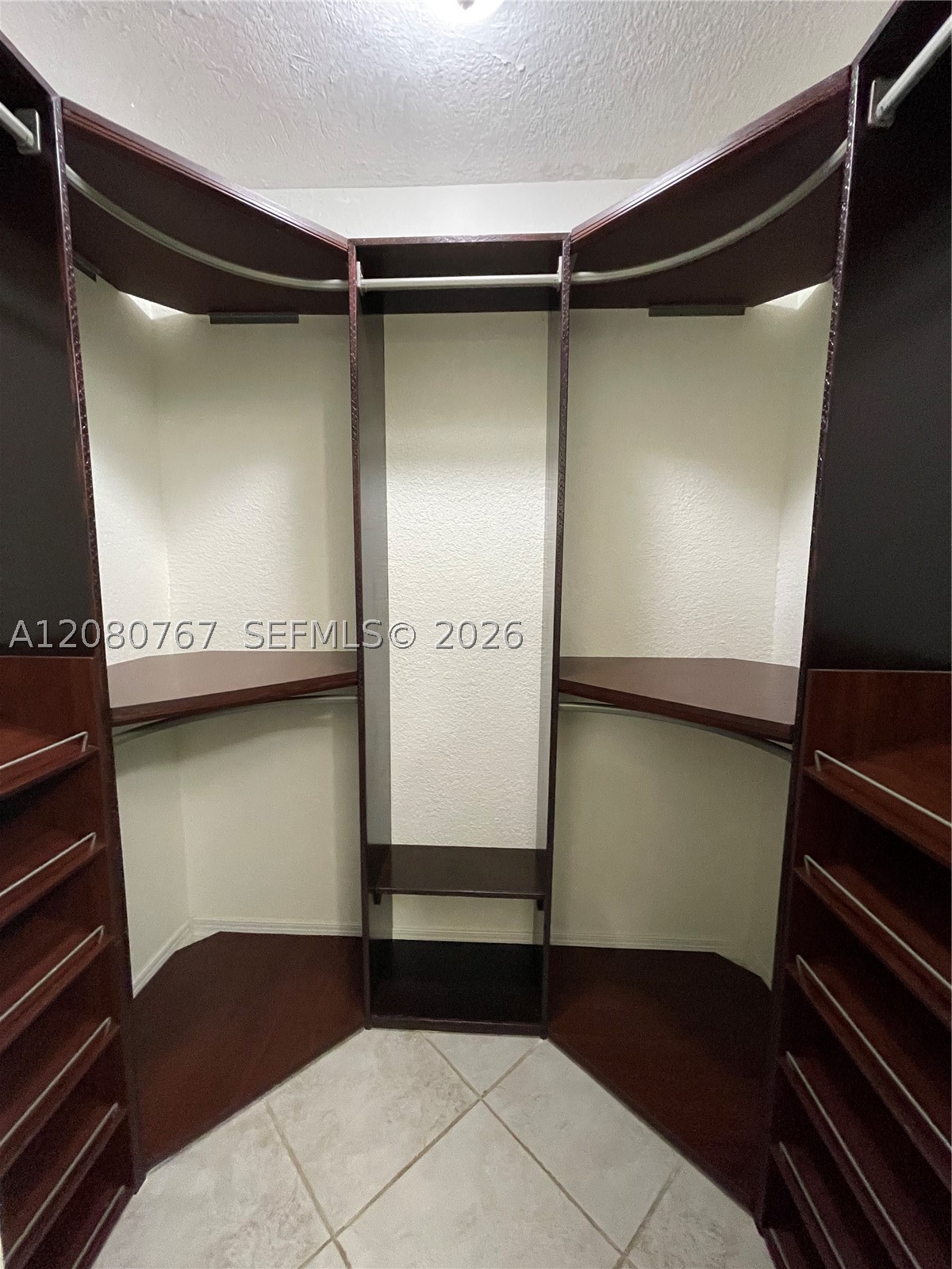 16240 Laurel Dr #101, Weston FL 33326