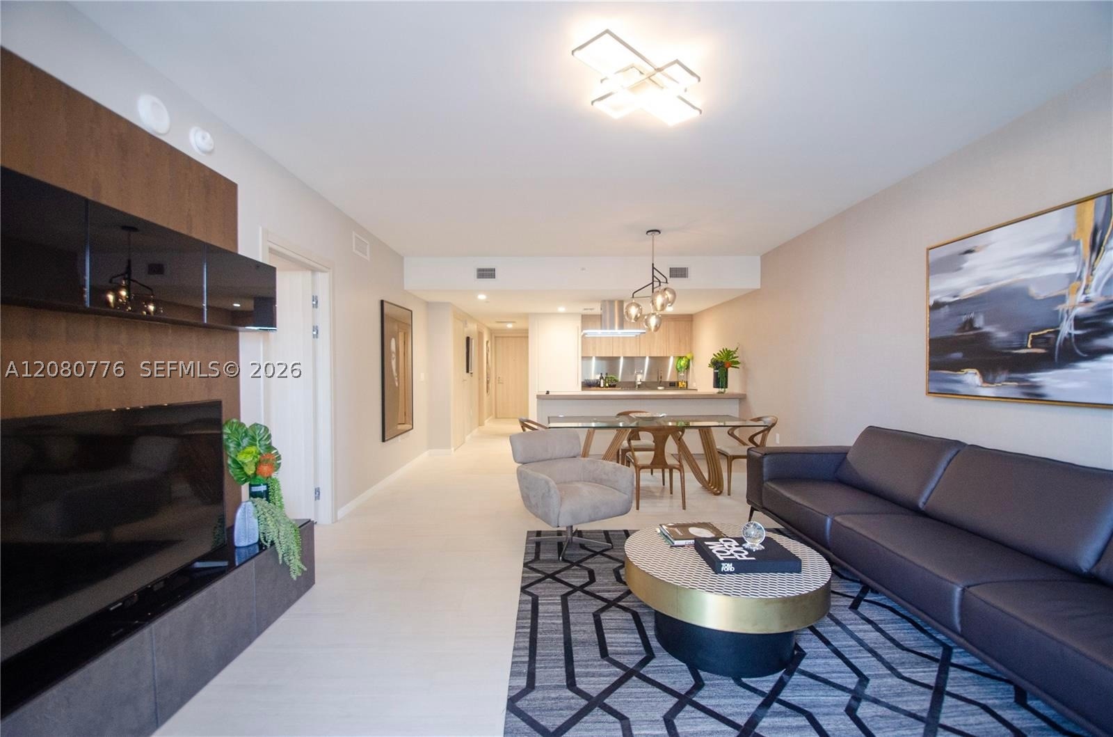 1000 Brickell Plz #4207, Miami FL 33131