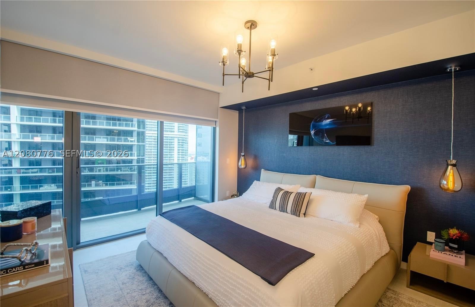 1000 Brickell Plz #4207, Miami FL 33131