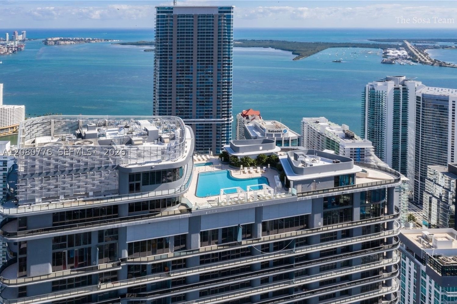 1000 Brickell Plz #4207, Miami FL 33131