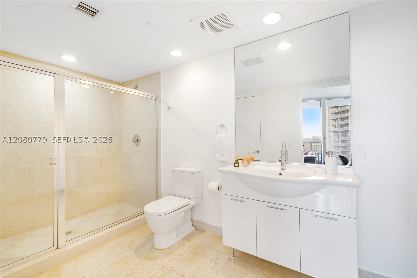 495 Brickell Ave #4704, Miami FL 33131