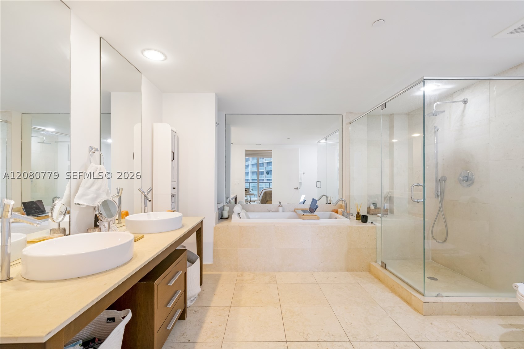 495 Brickell Ave #4704, Miami FL 33131